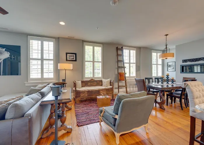 Holiday home Downtown W/ Private Library! Winston-Salem